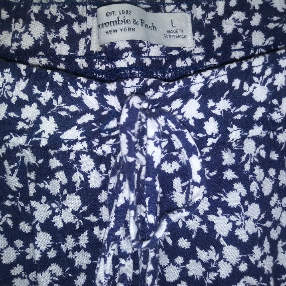 Pants - Picture 4 of 4